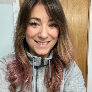 Meet your Posher, Stephanie